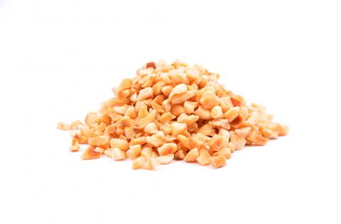 Haselnusskerner zerkleinert